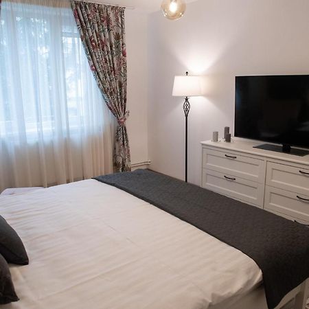 Appartamento Urban Oasis Piatra Neamţ Esterno foto